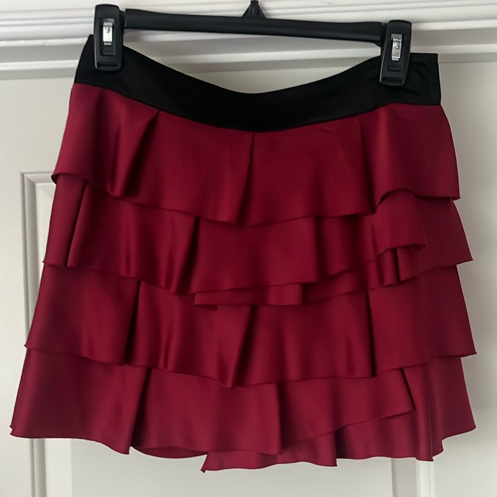 XXI Women’s Merlot mini layered skirt size small with silver zipper in the back